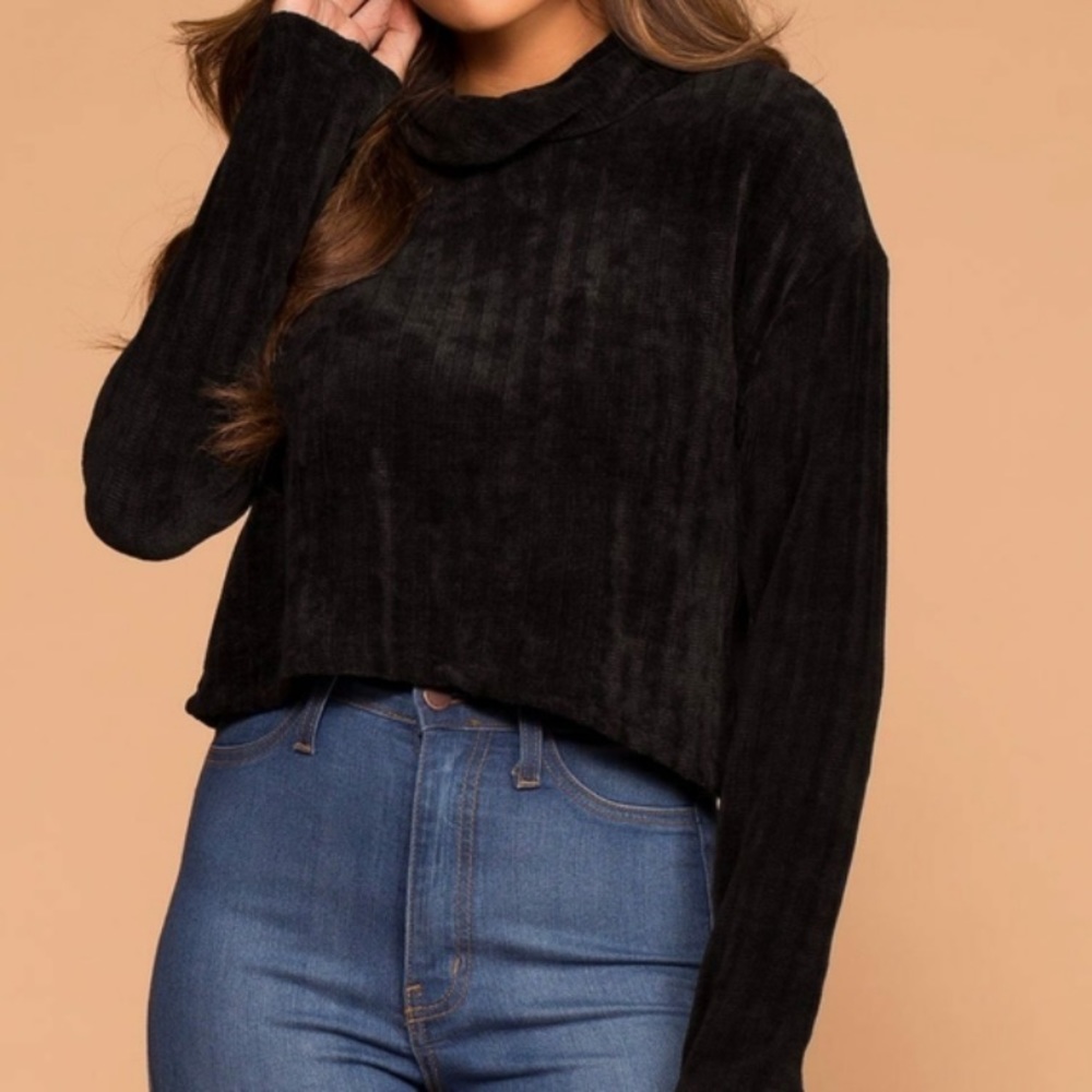 Cropped Turtleneck Ribbed Sweater